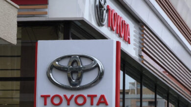 مبيعات تويوتا تشهد انخفاضًا كبيرًا بنسبة 25% خلال 2022